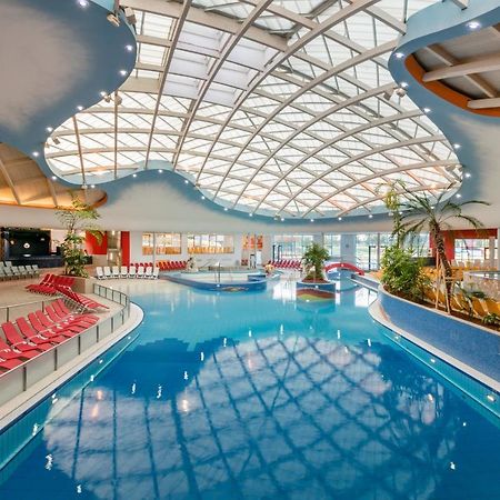 H2O Hotel-Therme-Resort, Fur Familien Mit Kindern Бад Вальтерсдорф Экстерьер фото